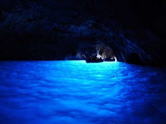 غار آبی