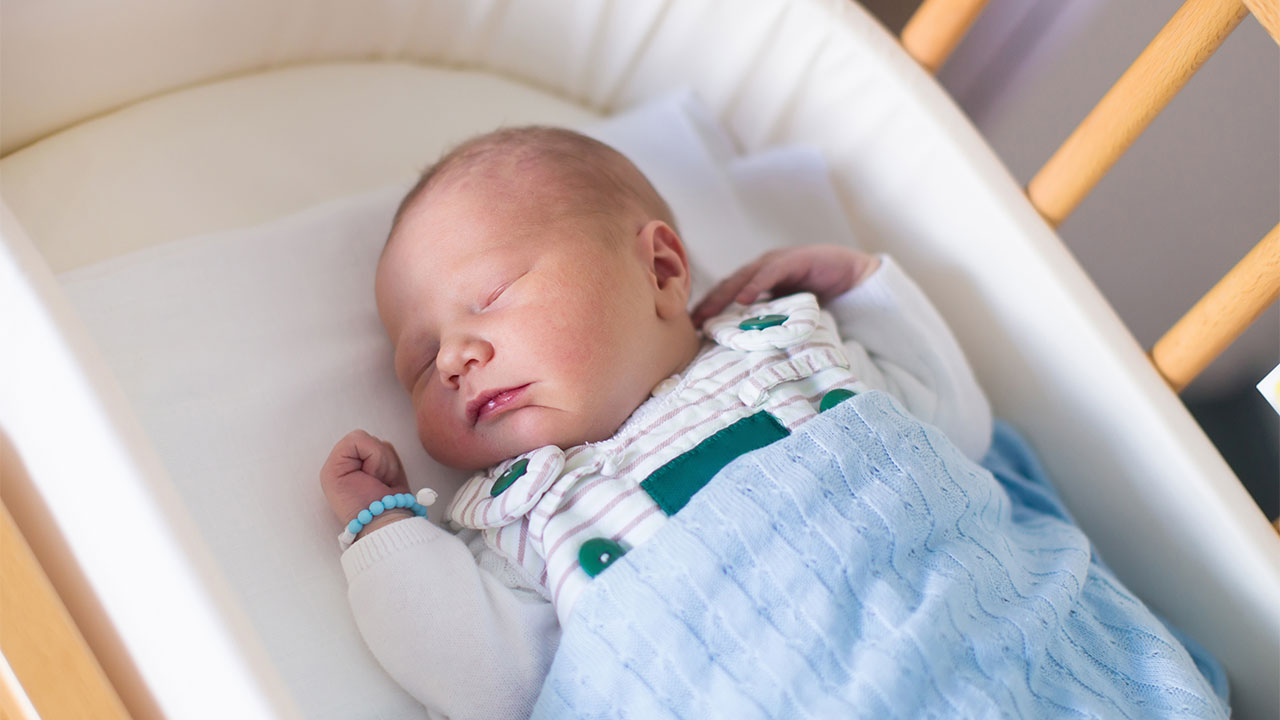 10 راه حل که به خواب نوزاد شما در تابستان